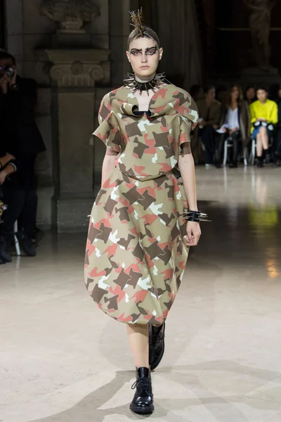 Look 34